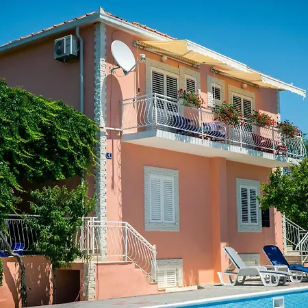 Strandnahes, Ruhiges Ferienhaus Orebić